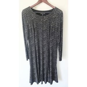 Jones New York super stretch sleek material black and white spotted lined dress